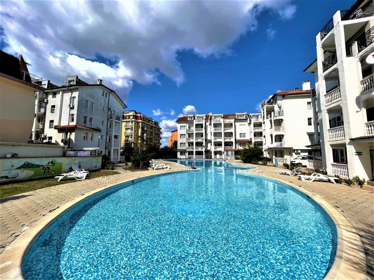Bravo 5 Holiday Home Sunny Beach Exterior foto